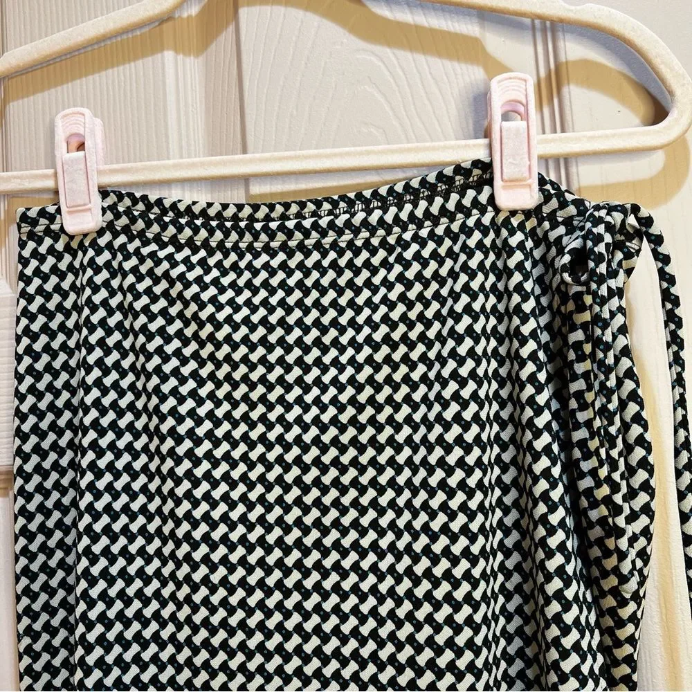 Old Navy Wrap Skirt